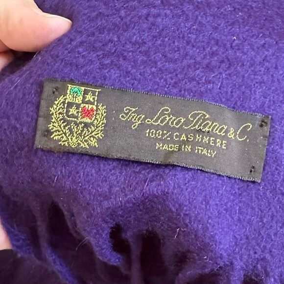 Loro Piana 100% Cashmere Oversized Finge Scarf Deep Intense Purple - Picture 4 of 4